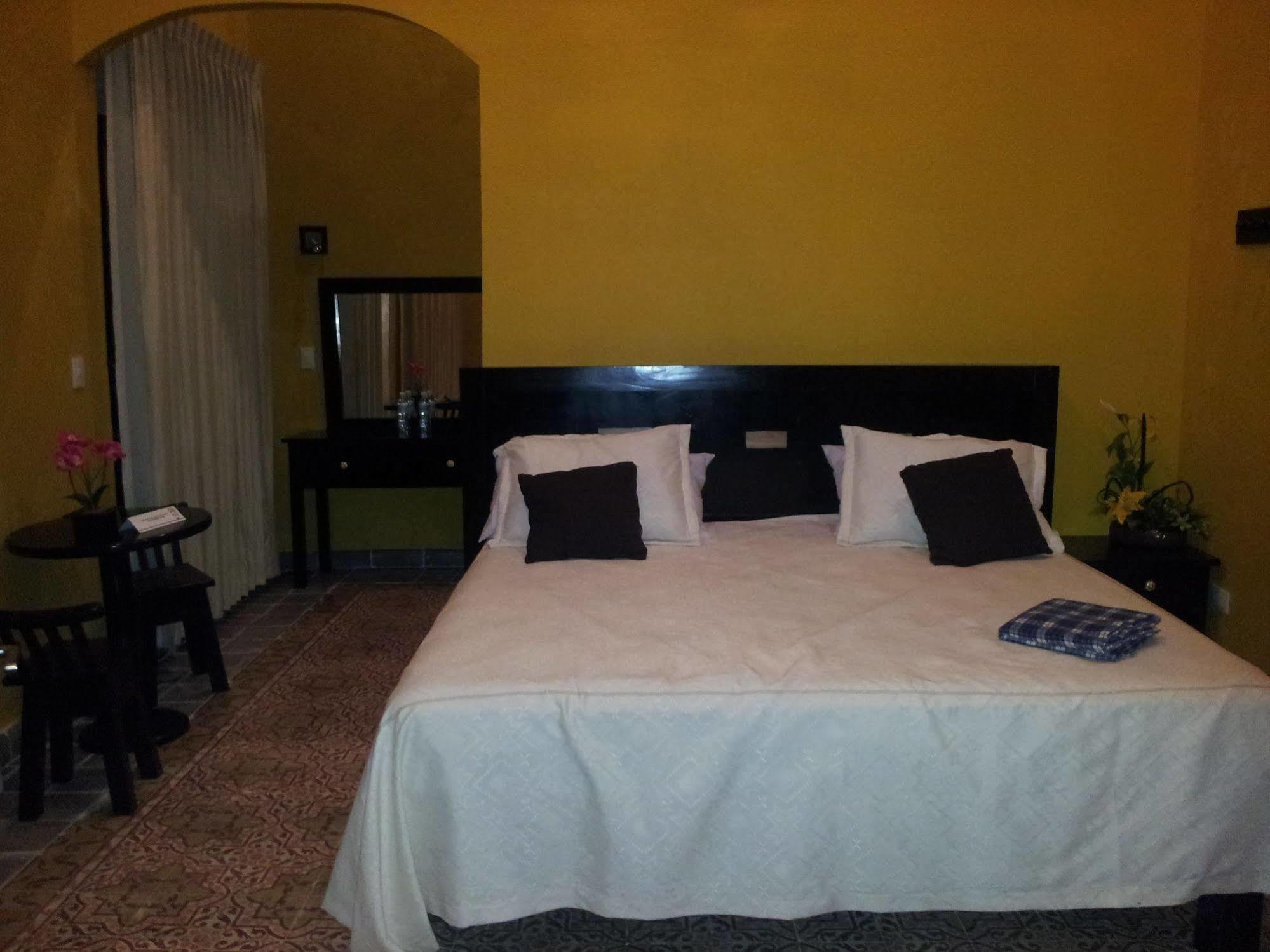 Hotel Catedral Καμπέτσε Εξωτερικό φωτογραφία
