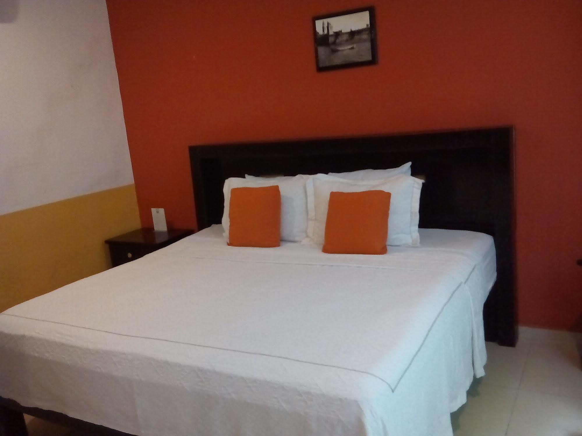 Hotel Catedral Καμπέτσε Εξωτερικό φωτογραφία