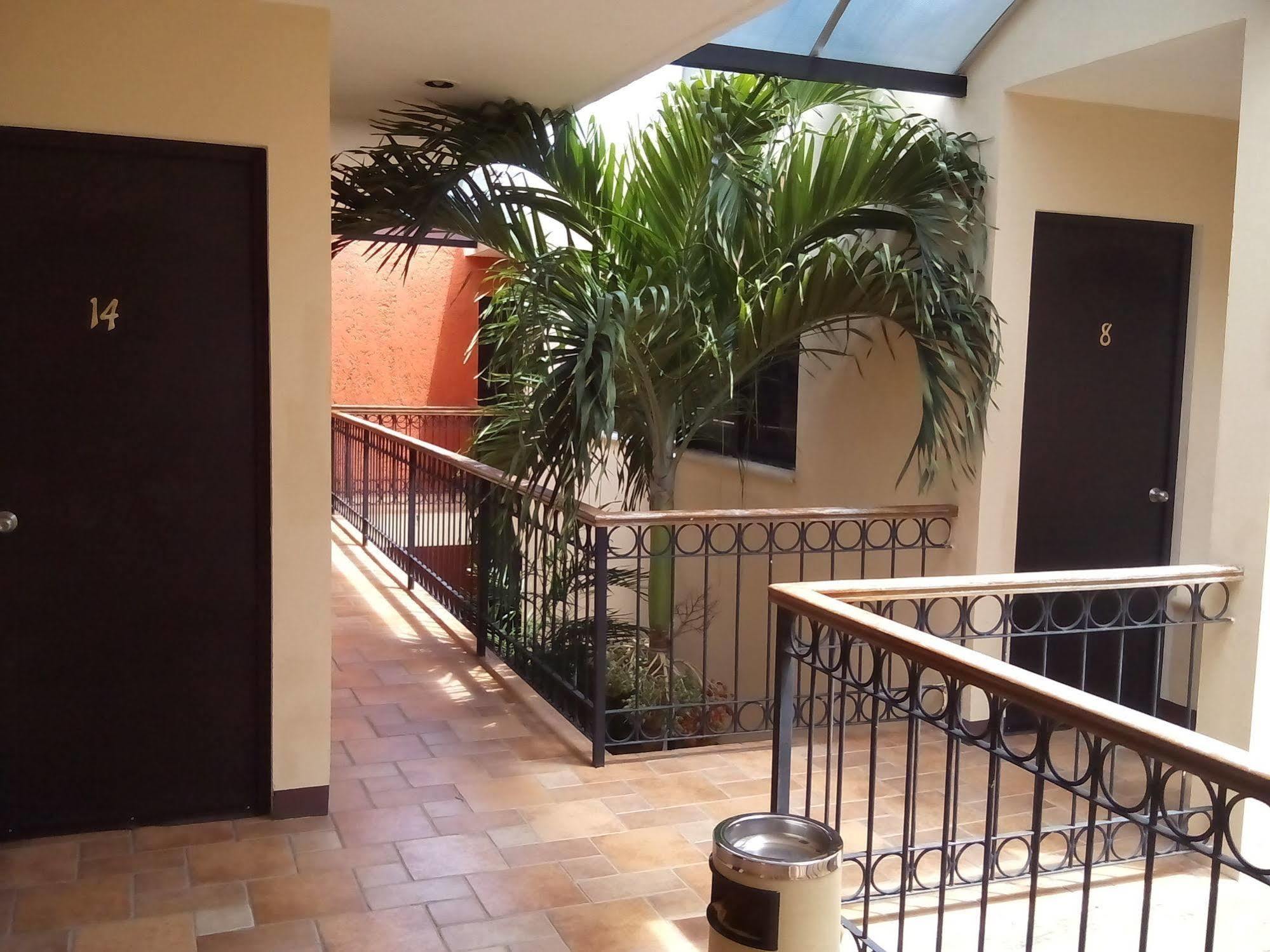 Hotel Catedral Καμπέτσε Εξωτερικό φωτογραφία